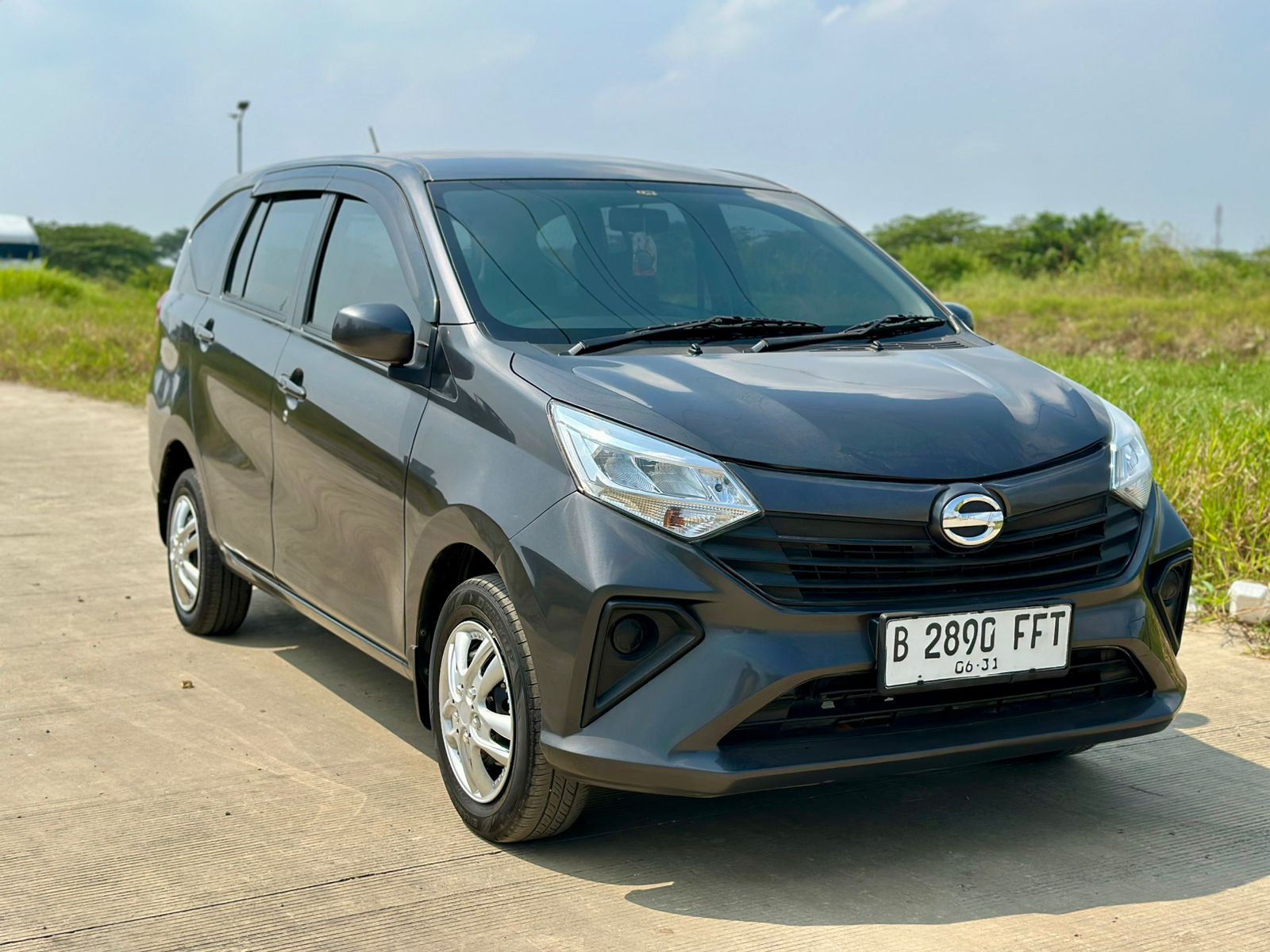 Daihatsu Sigra 1.2 X MT 2021