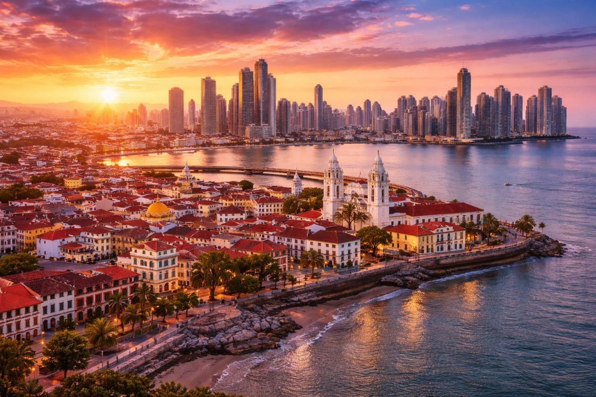 Panama Highlights: Canal, Culture & Coasts