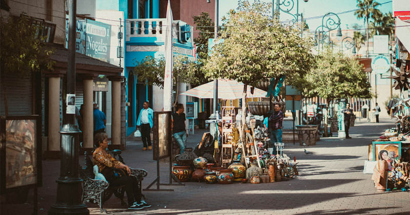 Nogales Sonora Border Crossing Wait Times: DeConcini - Mariposa - Morley Gate