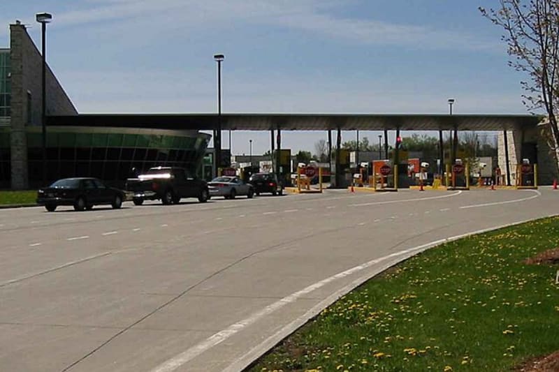 Highgate Springs Border Crossing: Wait Times & Traffic Report