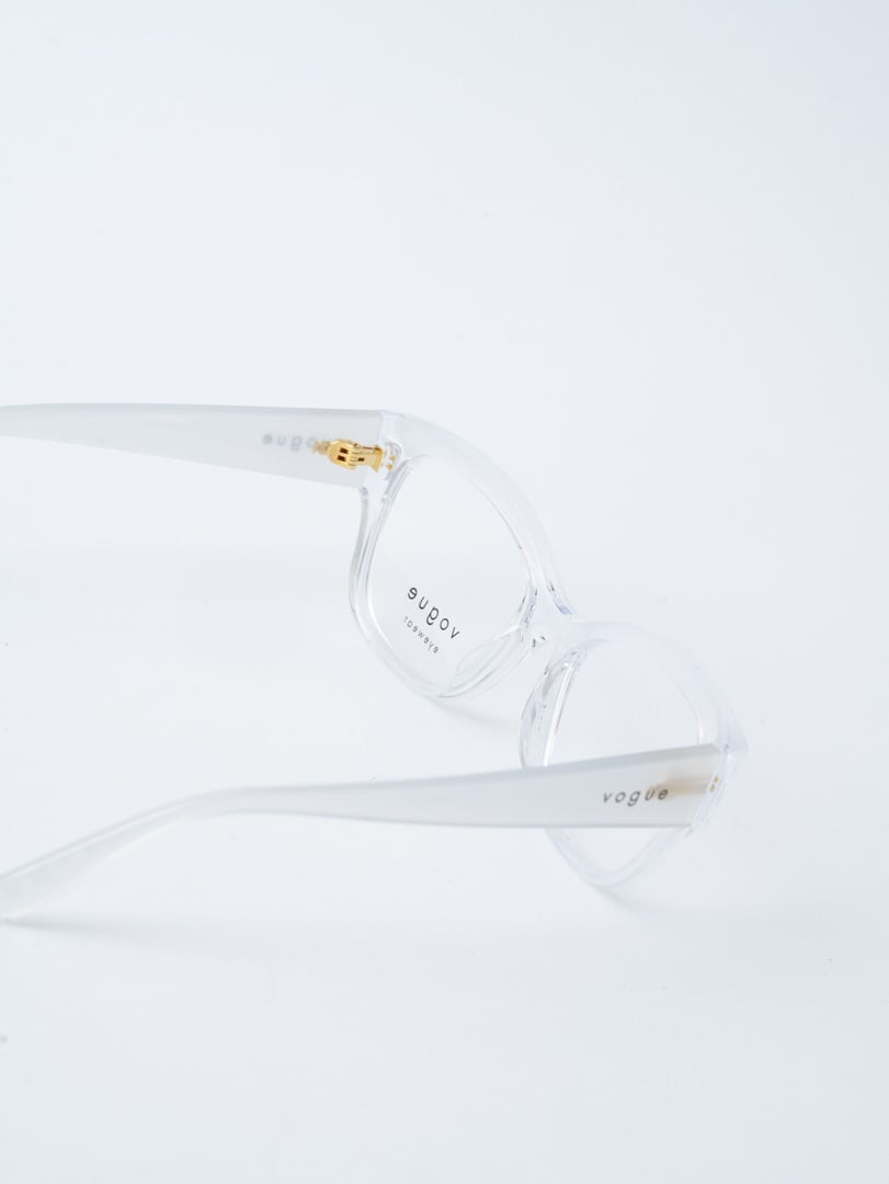 Vogue VO5635U