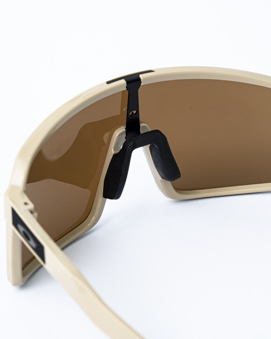 Oakley OO9406 Sutro