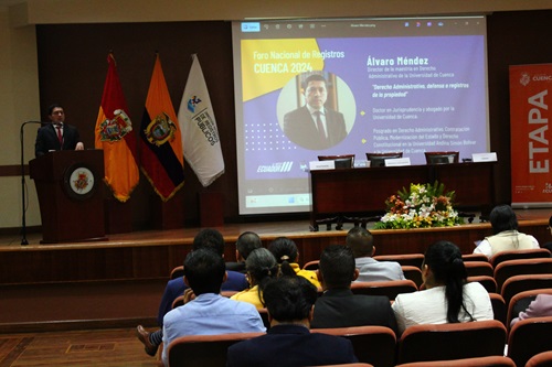 Gerente de CORPOIUSLEX, participa en el "Foro Nacional de Registros 2024" con la ponencia "Derecho Administrativo, defensa a registros de la propiedad". imagen