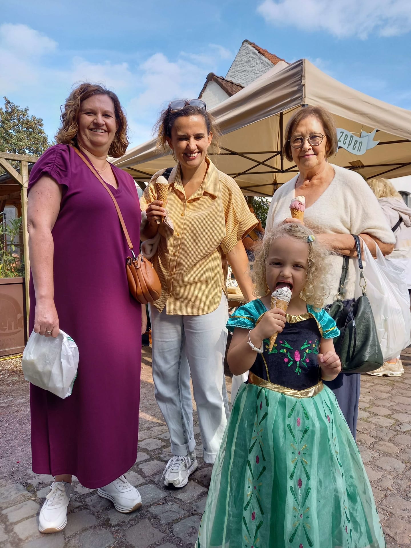 Prinsesje met mama doopmeter+tante oma