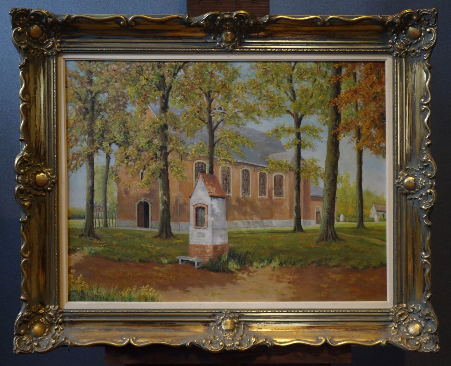 Olieverf op paneel - 80x60cm Paul Coppens was een aangetrouwde nonkel van Georgette Bouchier, de weduwe van Elie Notschaele. Te Gent-Ledeberg had hij sinds de jaren ‘20 van de vorige eeuw een winkel in auto-onderdelen. Hij was echter ook een verdienstelijk schilder. 