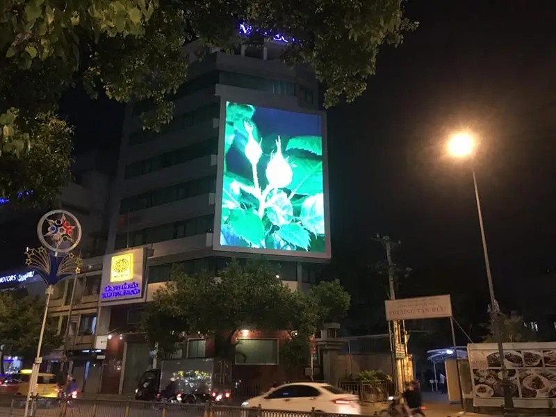 Màn hình quảng cáo LCD và LED tại Quảng Ninh