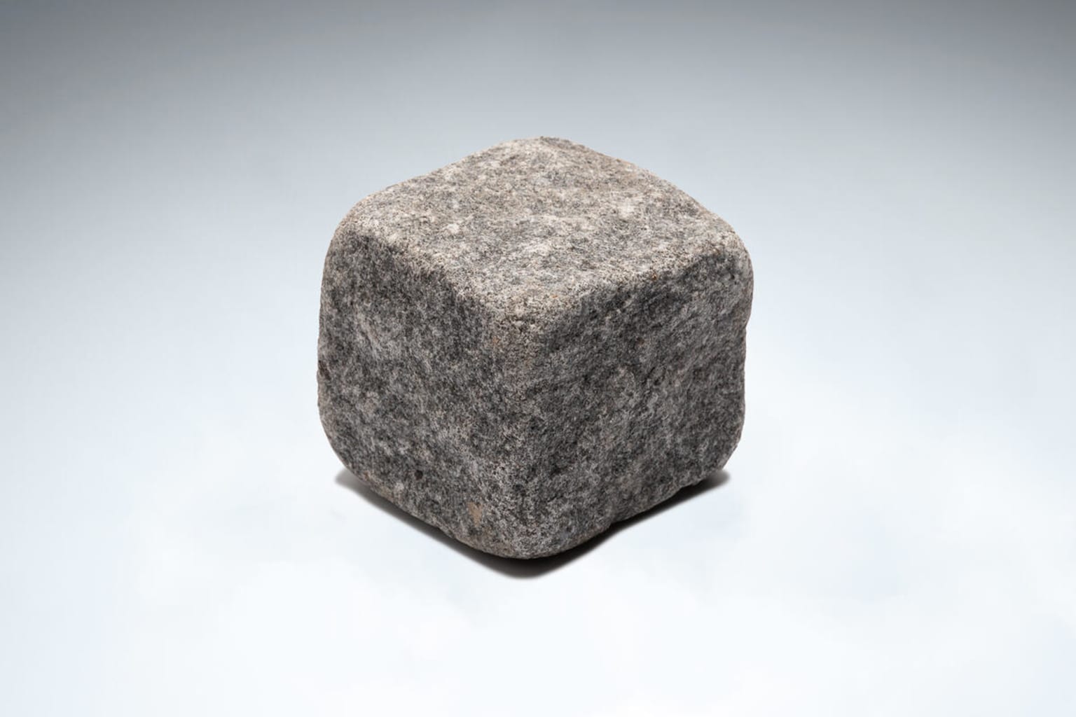 Black Tumbled Granite Setts 100 x 100 x 100