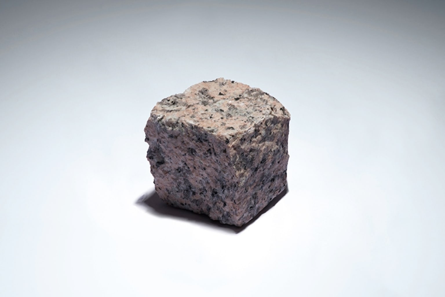 Rose Granite Setts 80 x 80 x 80