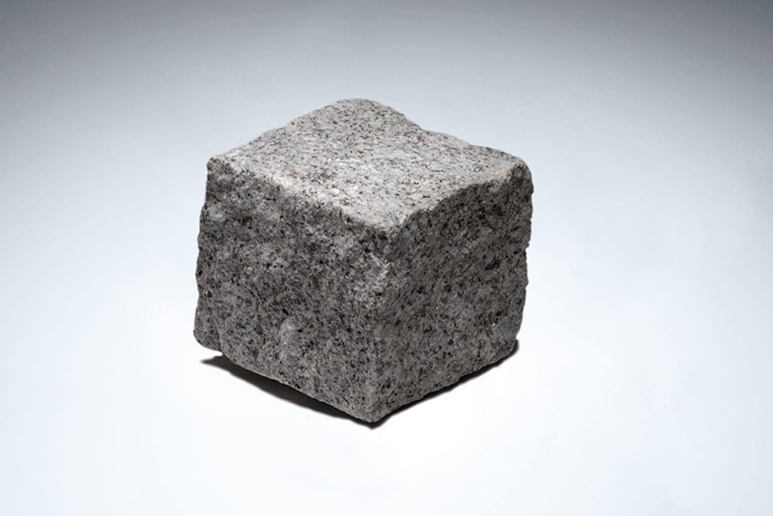 Medium Grey Granite Setts 100 x 100 x 100
