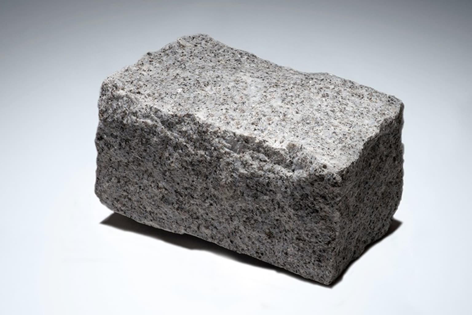 Medium Grey Granite Setts 200 x 100 x 100