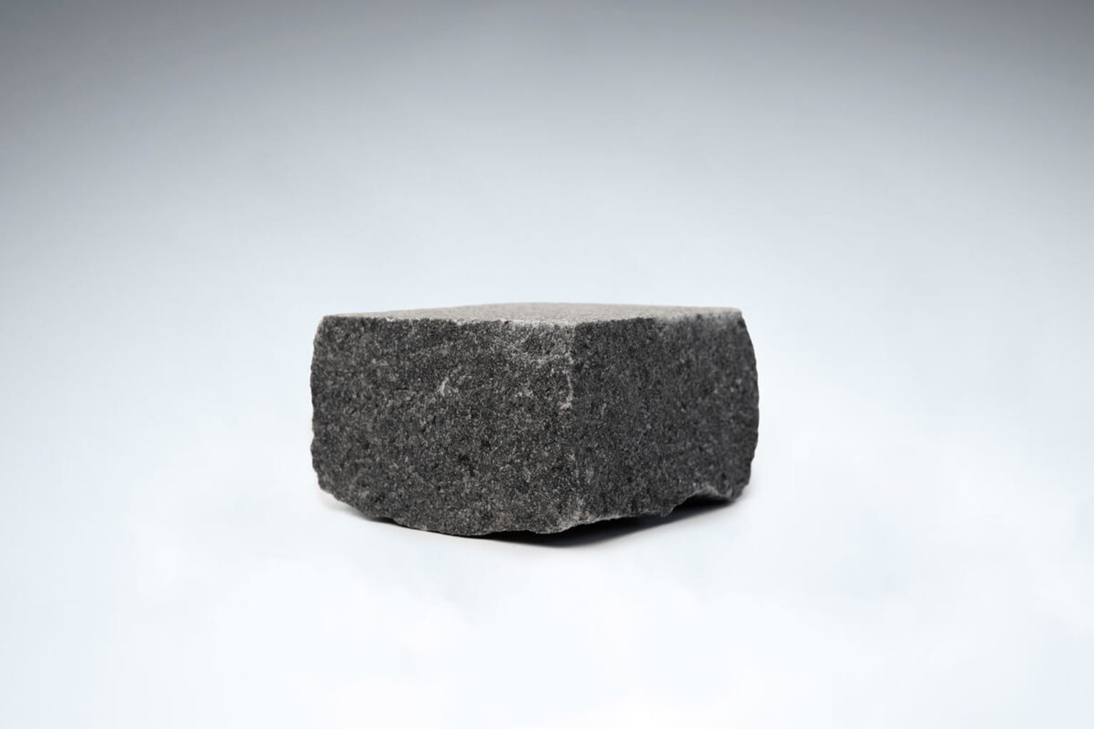 Black Flamed Top Finish 100 x 100 x 50
