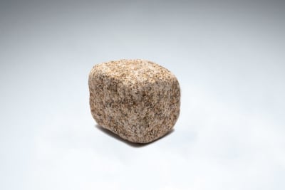 Golden Brown Tumbled Granite Setts 80 x 80 x 80