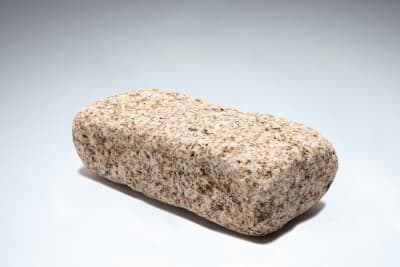 Golden Brown Tumbled Granite Setts 200 x 100 x 50