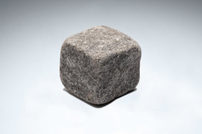 Black Tumbled Granite Setts 100 x 100 x 100