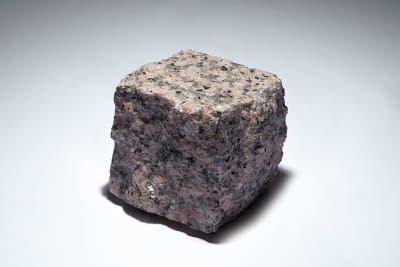 Rose Granite Setts 100 x 100 x 100