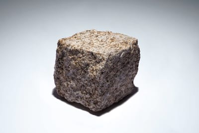 Golden Brown Granite Setts 100 x 100 x 100