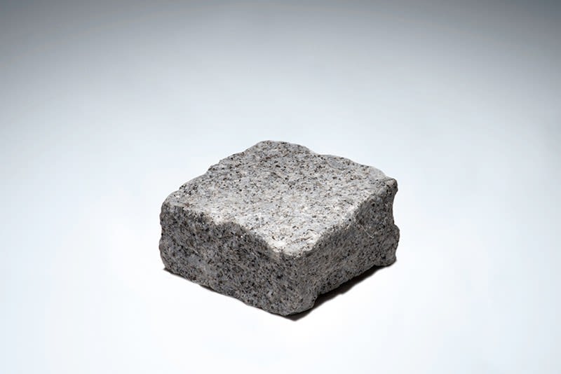 Medium Grey Granite Setts 100 x 100 x 50