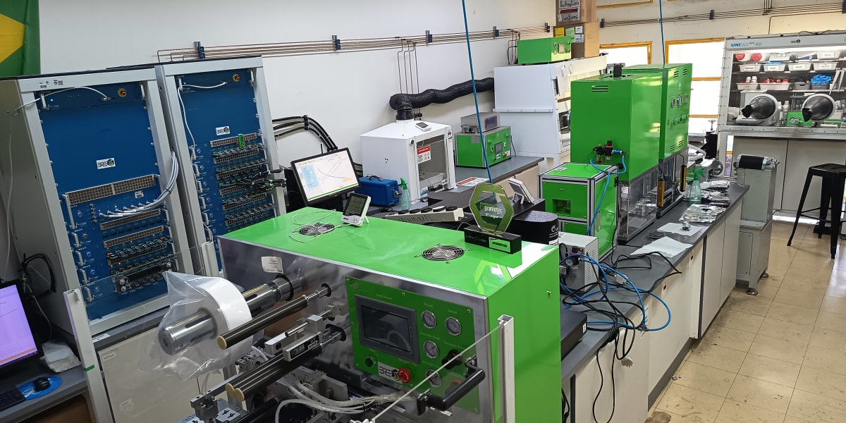 Manufatura de Células Eletroquímicas (Pouch e Cilíndricas)