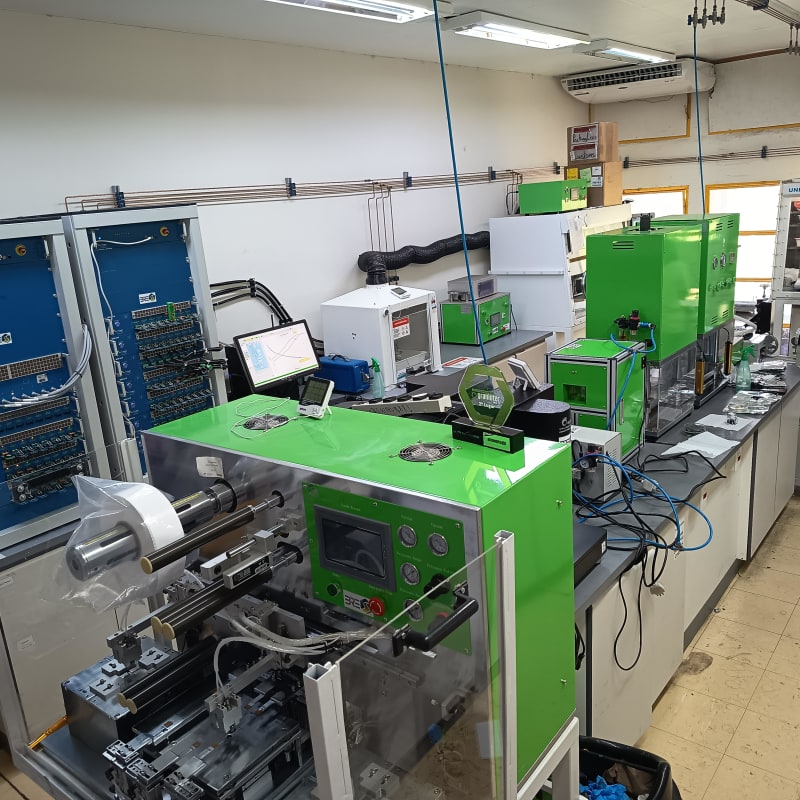 Sala de equipamentos de manufatura de baterias do BREnergies