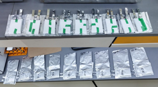Protótipo de bateria de íons de sódio do tipo pouch cell.