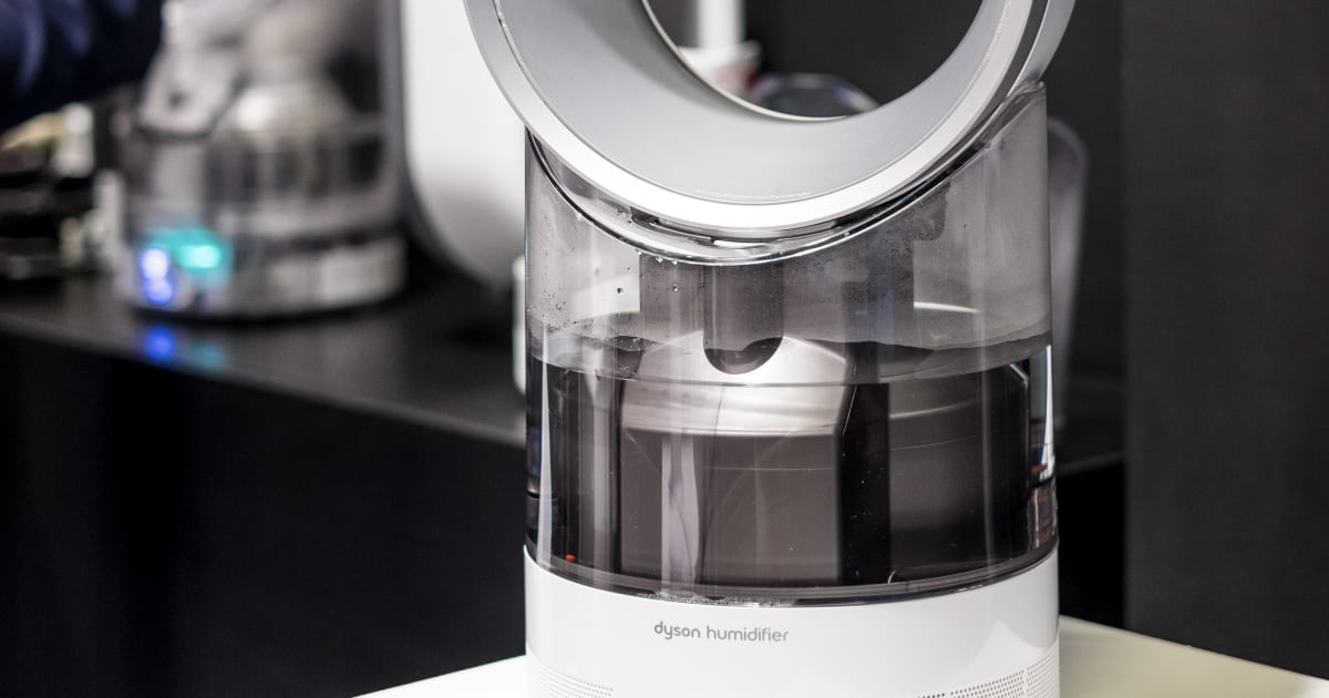 Dyson's Newest Fan Helps Us Keep Our Cool