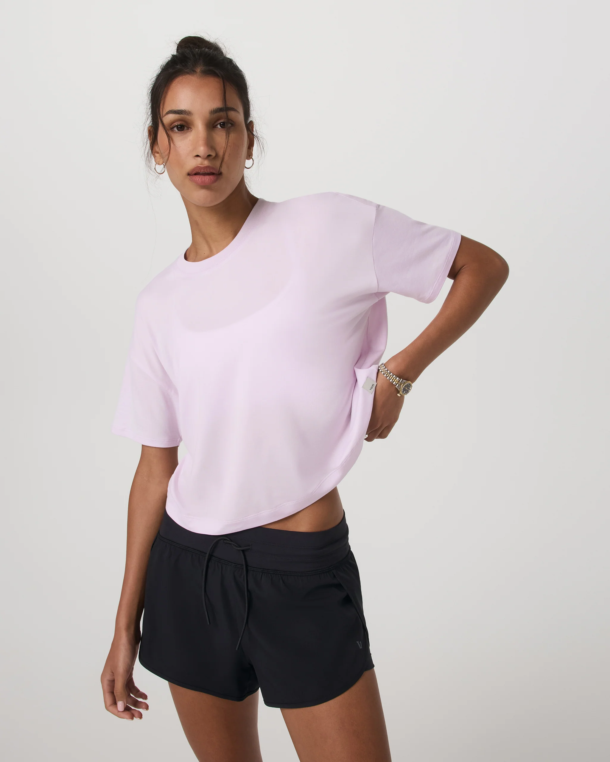 gym & workout outfit ideas for women — Vuori Energy Tee