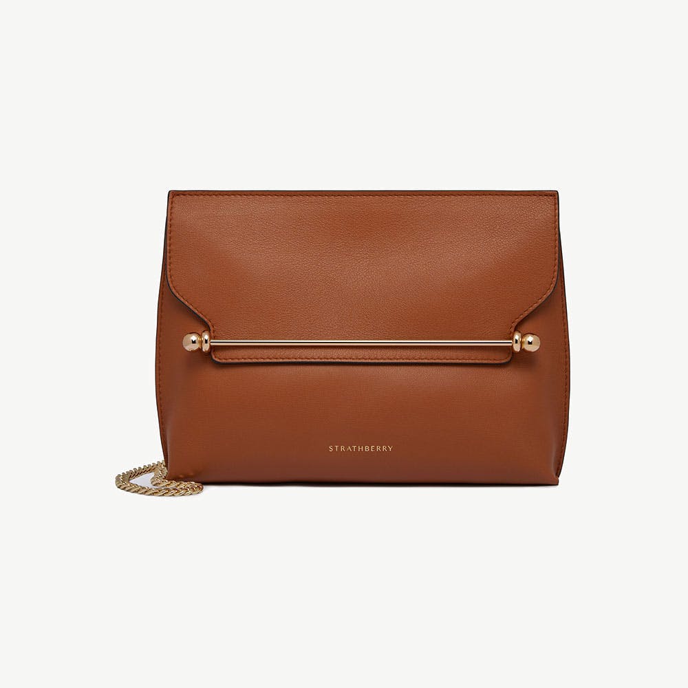 casual summer office outfits — Strathberry Stylist - Chestnut