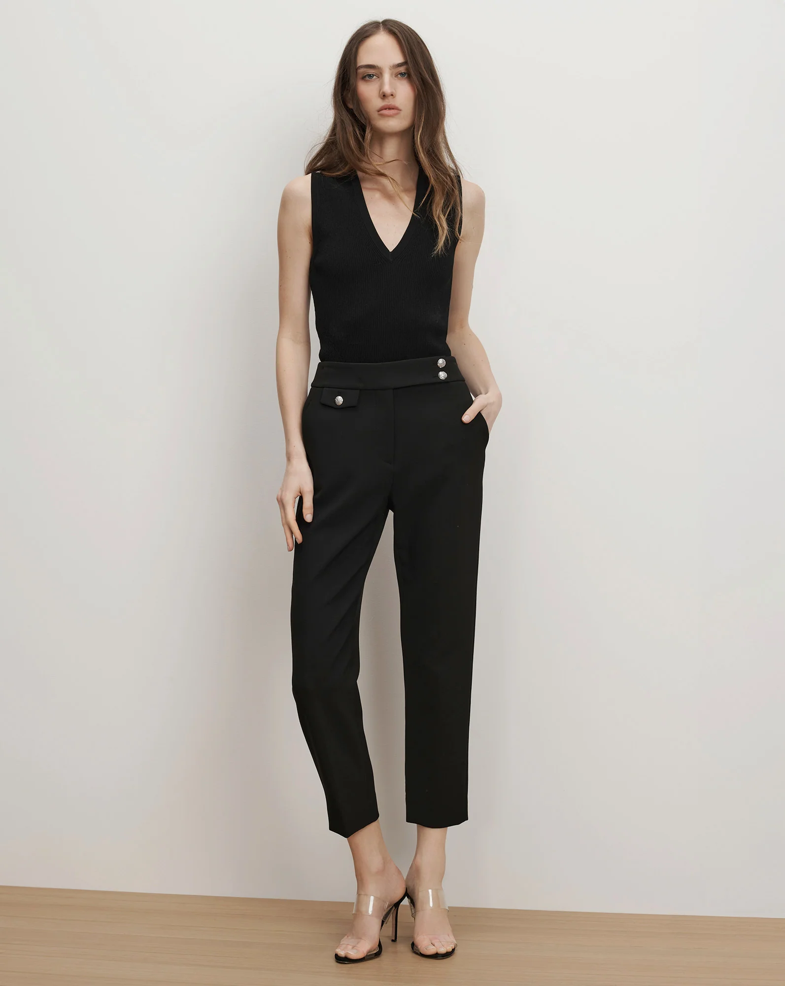 office outfit ideas — Veronica Beard Renzo Crest Button Pant