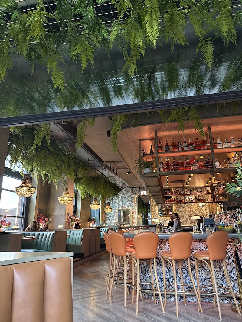 Exterior of La Serre