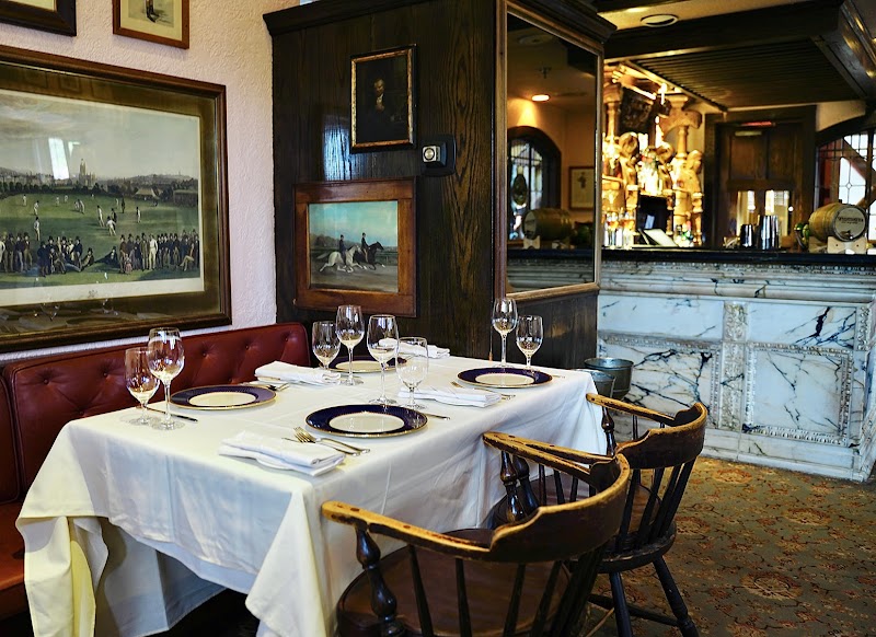 Exterior of 1789 Restaurant