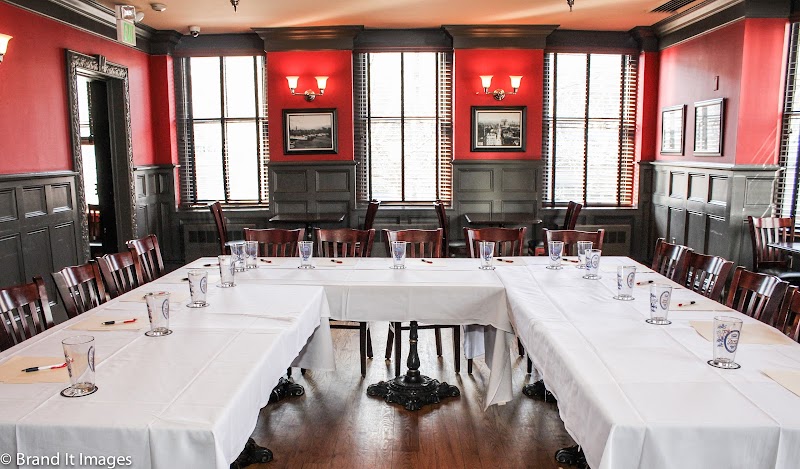 Exterior of Pratt Street Ale House