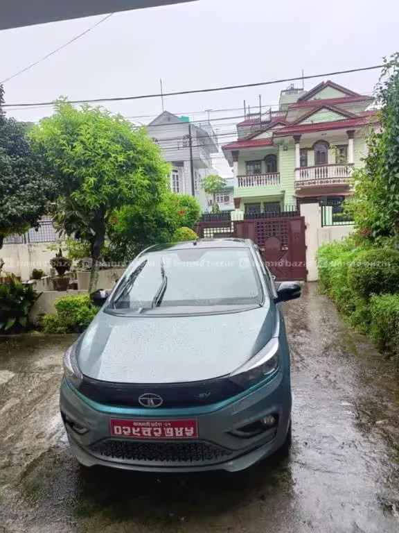 Tata Tiago EV 3