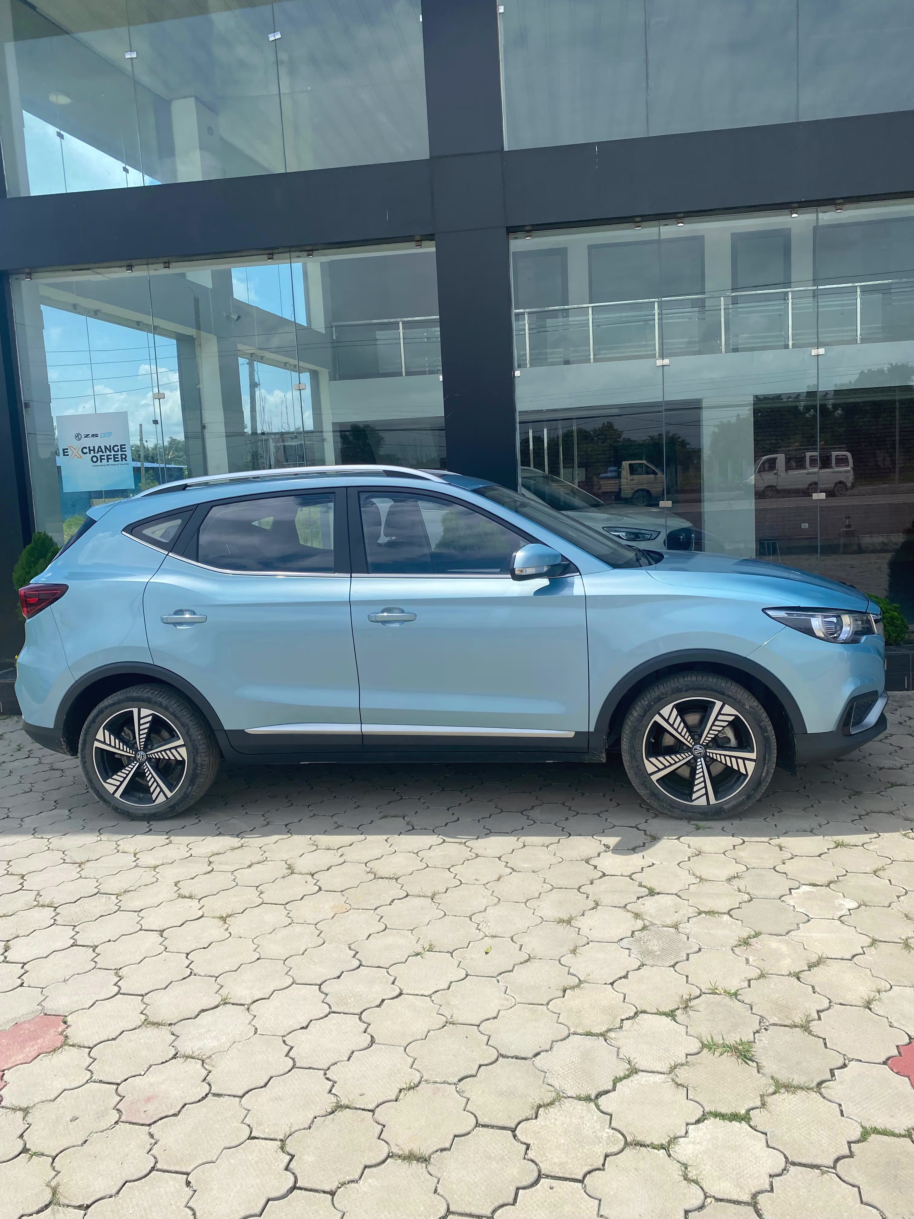 MG ZS EV 2