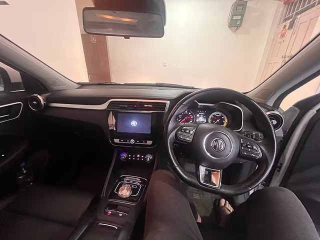 MG ZS EV 3