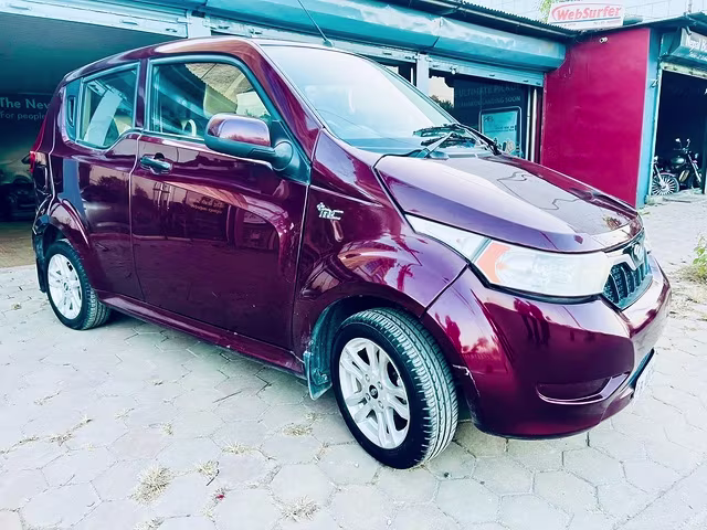 Mahindra E2O Plus P6