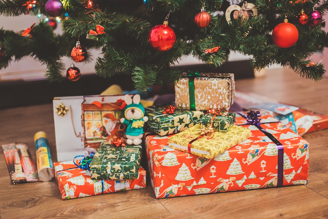 Regalos de Navidad Aprobados por los Adolescentes: Guía de los Padres para la Felicidad Navideña