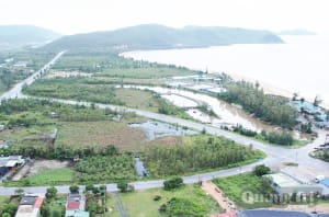 Người dân mòn mỏi chờ bồi thường, tái định cư