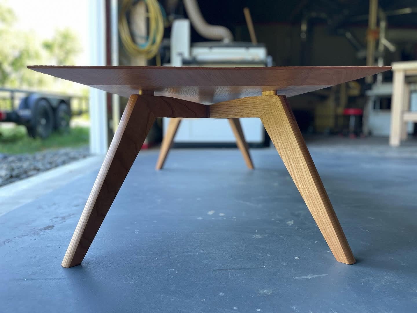 riverdogwoodcraft/tableBDF3EB8D-3B75-4DFD-9124-3509953E244E_ychytk