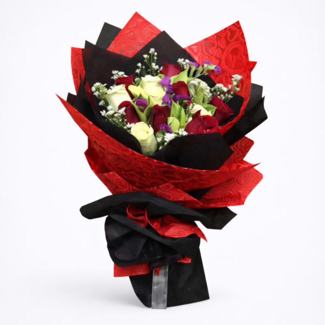 Midnight Romance Bouquet - Image 1