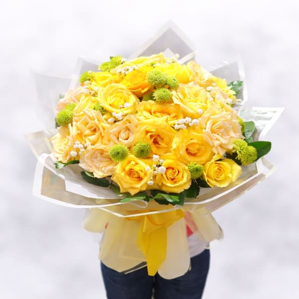 Golden Rose Bouquet thumbnail 2