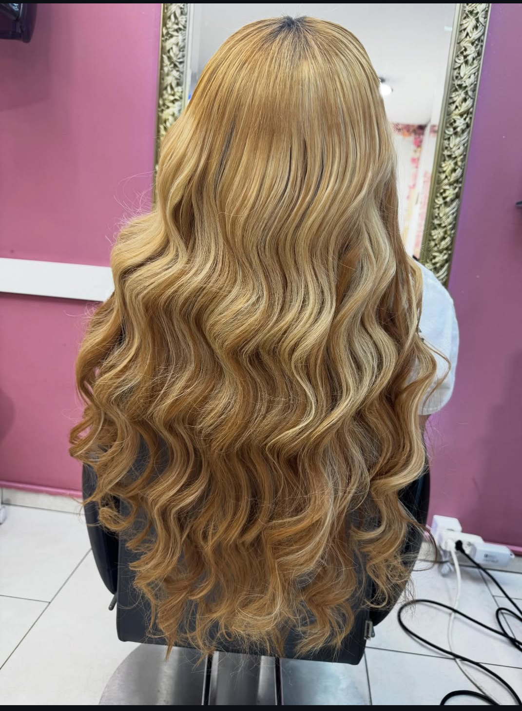Damenhaarschnitt und Coloration in Zürich