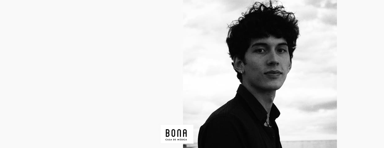 TOM RIBEIRA LANÇA "ESPAÇO