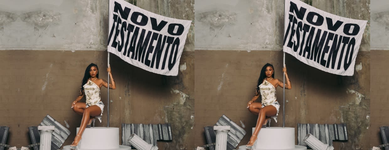 AJULLIACOSTA NO CIRCO VOADOR