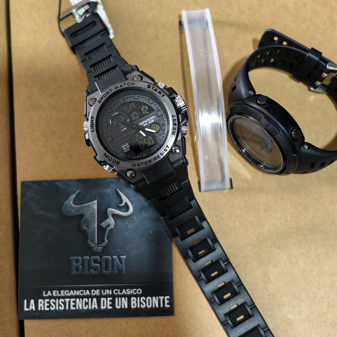 Relojes Sanda en la caja