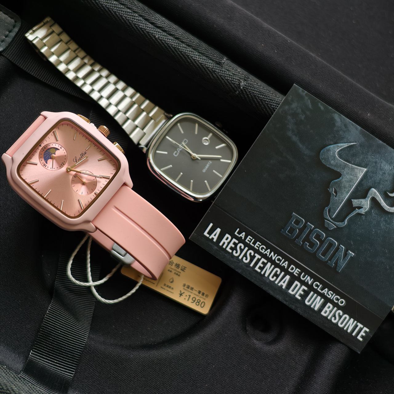 Foto del combo en la mano