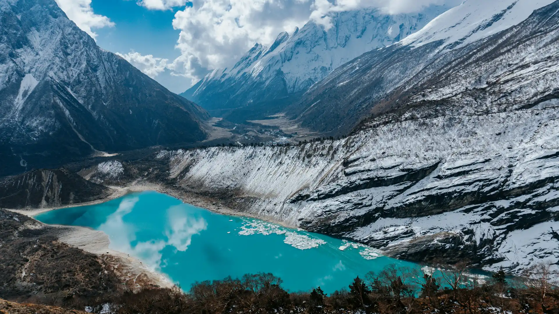 Short Manaslu Circuit Trek - 10 Days