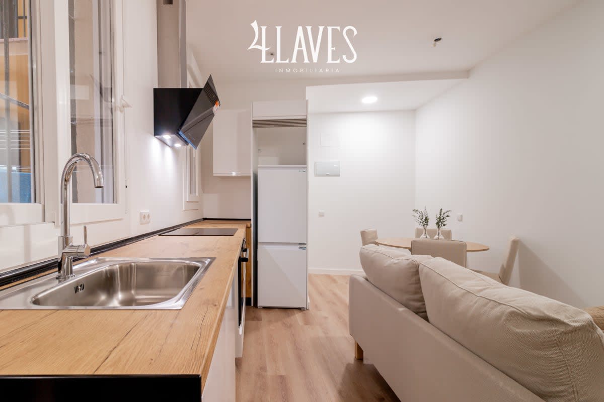Piso en Venta en Calle Ave Maria - Lavapies - Imagen 5