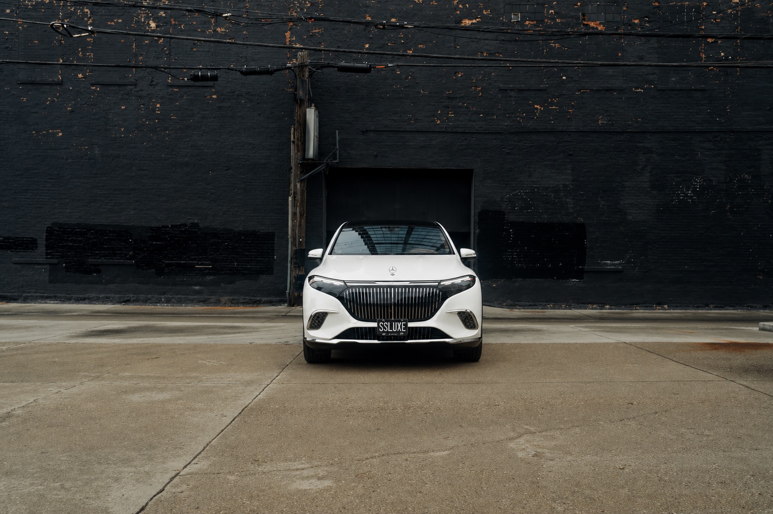 Mercedes Maybach EQS 680 SUV - White