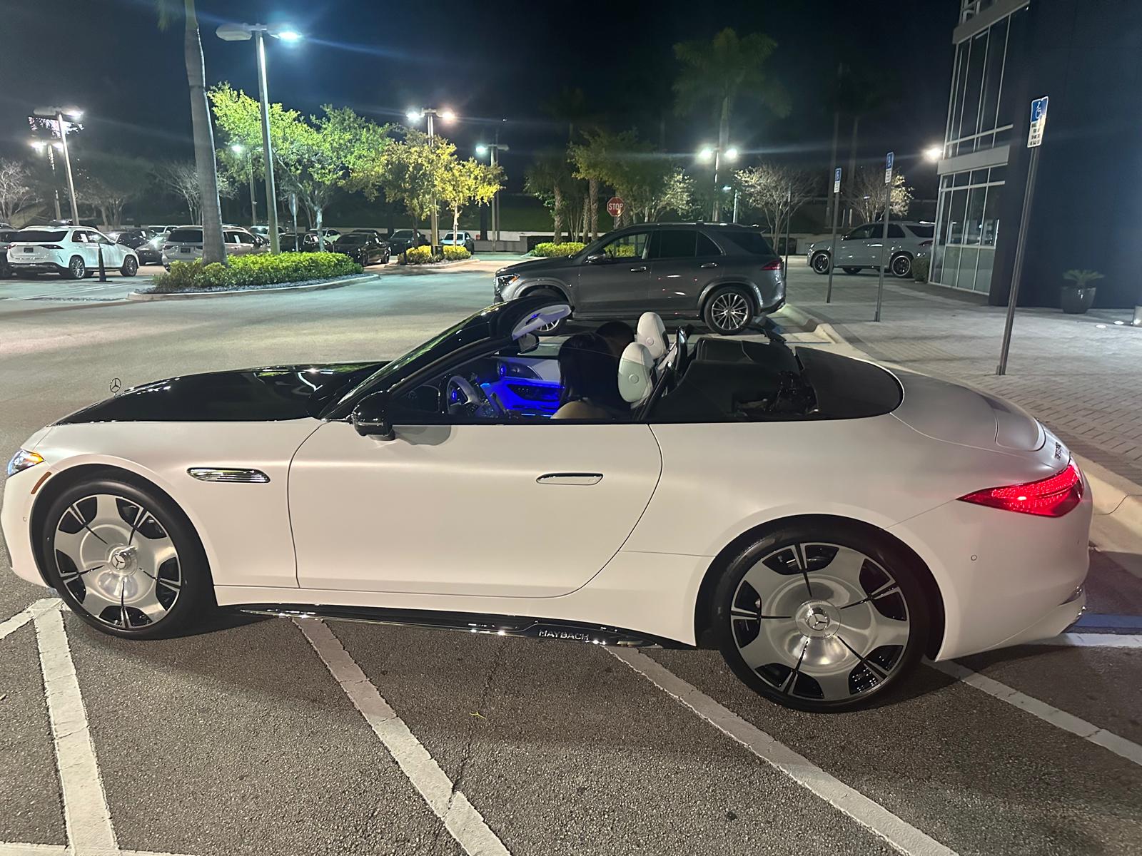 Mercedes-Maybach SL 680 Monogram Series, White Ambience