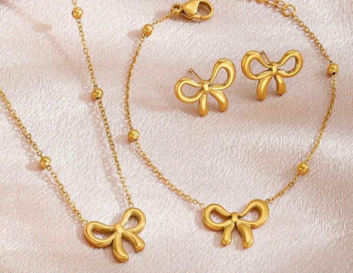 Set collier, bracelet et boucles d'oreilles : papillon REF01